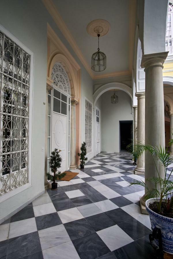 Pajaritos Palace By Valcambre Seville Exterior photo
