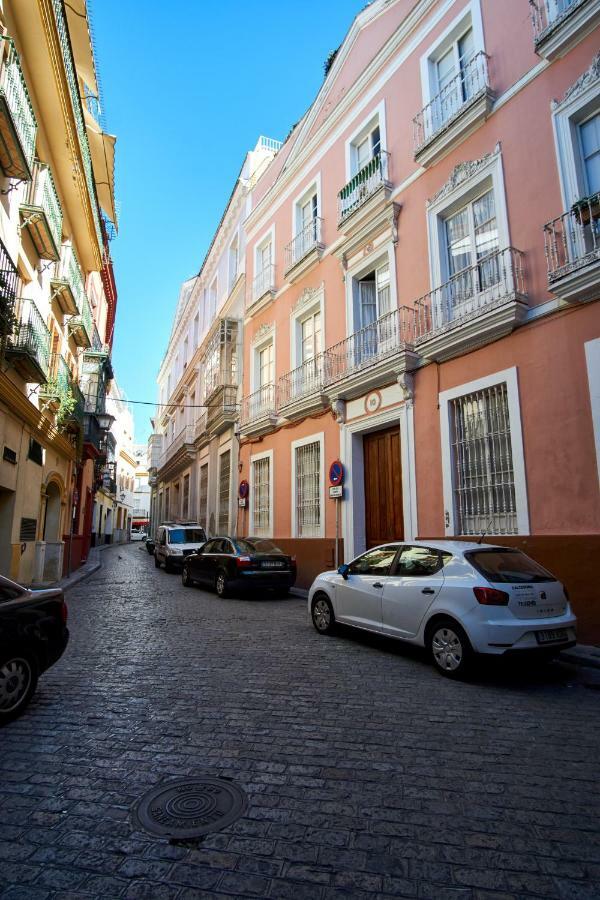 Pajaritos Palace By Valcambre Seville Exterior photo