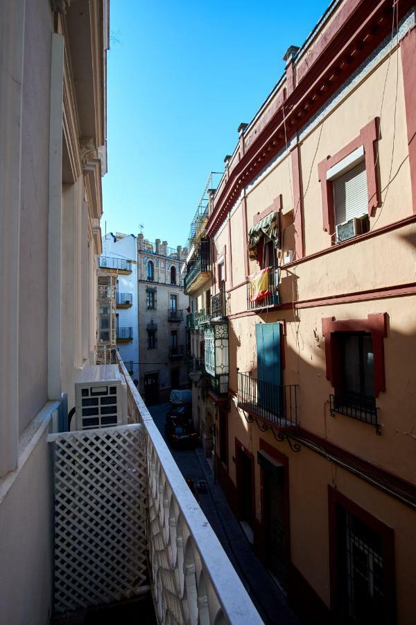 Pajaritos Palace By Valcambre Apartment Seville Exterior photo